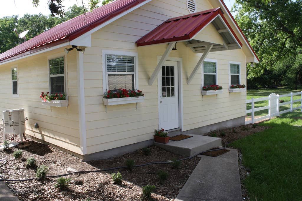 SecondCottageFrontView
