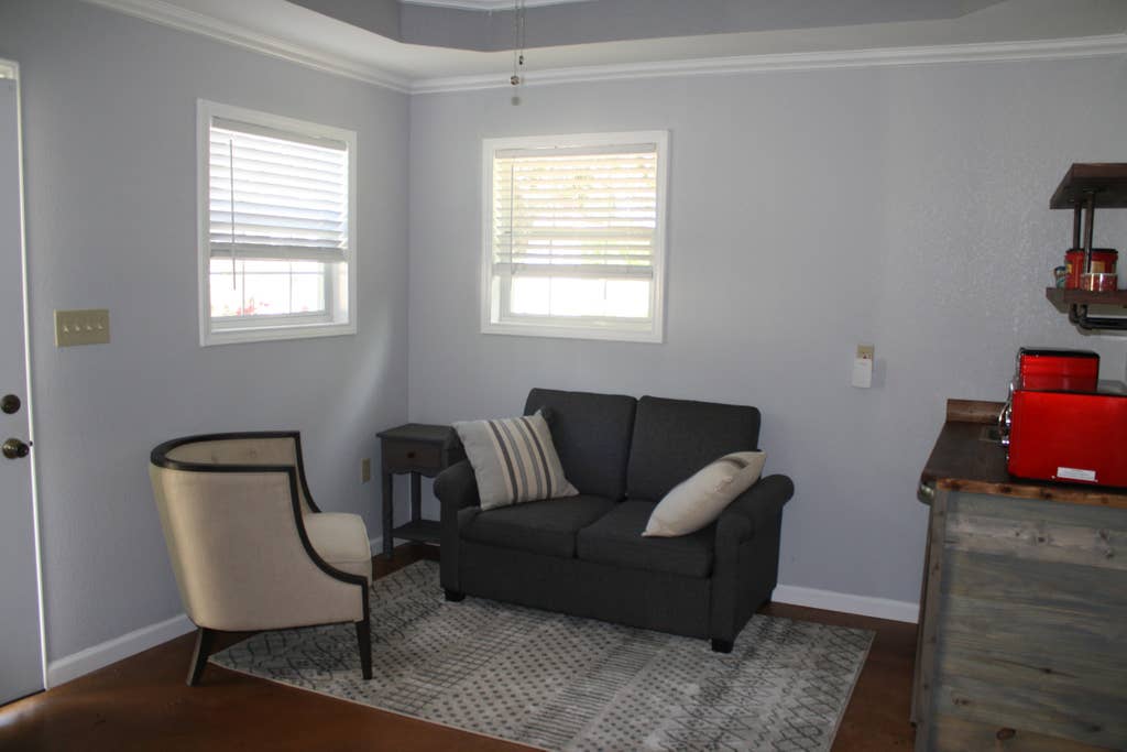 SecondCottage-LivingRm2ndView